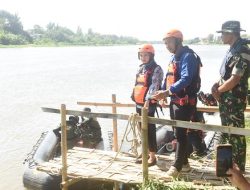 Mbak Wali Cek Kesiapan Hadapai Flushing di Sungai Brantas