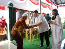 Ikuti Halal Bihalal Lingkungan, Mas Dhito Dikenal Sosok yang Ramah dan Penghobi Vespa