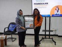 Gelar Pembekalan Wisudawan, FTIK Universitas Hang Tuah Hadirkan Wiwik Winarti: Bangun Personal Branding, Siap Hadapi Dunia Kerja