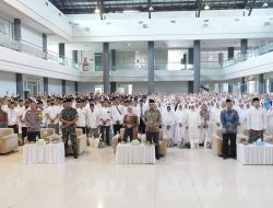 Ribuan Calon Jamaah Haji Kabupaten Kediri Ikuti Manasik dan Resmi Dilepas Menuju Tanah Suci