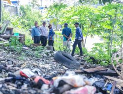 Sampah Mengancam Jembatan Cagar Budaya, Pemkot Kediri Bergerak Bersihkan Pilar