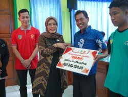 Pemkab Kediri Salurkan Beasiswa Pendidikan “Berani” bagi Atlet Muda Berprestasi