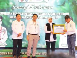 Bupati Jombang Raih Penghargaan Kategori Pemulihan Ekosistem dari Gubernur Jawa Timur