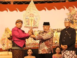 Hadiri Bersih Desa Bandungrejo, Bupati Malang : Masyarakat Lebih Sehat, Lebih Berkembang dan Lebih Bersemangat Membangun Desanya