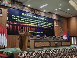Wabup Fauzan Sampaikan Nota Keuangan Perubahan APBD 2025 di Hadapan DPRD Bangkalan