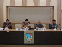 Bupati Jombang Warsubi Dorong Transparansi Desa Melalui Aplikasi Jaga Desa