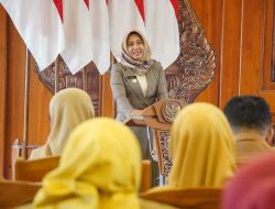 Literasi Jasa Keuangan Inklusif, Wali Kota Mojokerto Dorong Guru Ekonomi Jadi Penggerak Literasi Di Sekolah