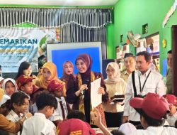 Keliling TK Hingga Sekolah Dasar. Ketua Forikan, Mela Rusdi Ajak Anak-anak Suka Makan Ikan