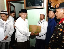 Serahkan Sejumlah Bantuan, Bupati Malang dan Ketua TP PKK Kabupaten Malang Laksanakan Suling di Masjid Jami’ Baitul Hikmah Cerme Pakisaji