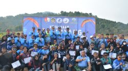 Langit Desa Klangon Dipenuhi Aksi Paralayang, Kejuaraan Danlanud Iswahjudi Cup dan Liga Jatim 2025 Resmi Ditutup