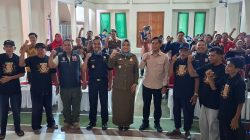 Satpol PP Kabupaten Kediri Ajak Para Pelaku UMKM Perangi Peredaran Rokok Ilegal, Edukasi Kenali Pita Cukai Asli