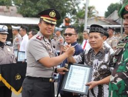 Puluhan Personel dan Warga Diganjar Penghargaan Polres Kediri