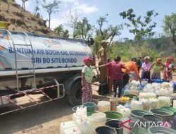 BPBD Situbondo manfaatkan truk tangki PDAM-PMI distribusi air bersih