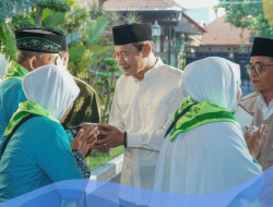 Lima Kloter Jamaah Haji Asal Lamongan Diberangkatkan