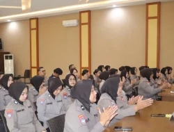 Polres Kediri Gelar Pelatihan MC untuk Tingkatkan Komunikasi Humanis Personel