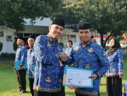 Sekda Lumajang Lepas ASN Senior, Apresiasi Loyalitas Lebih dari Dua Dekade Pengabdian