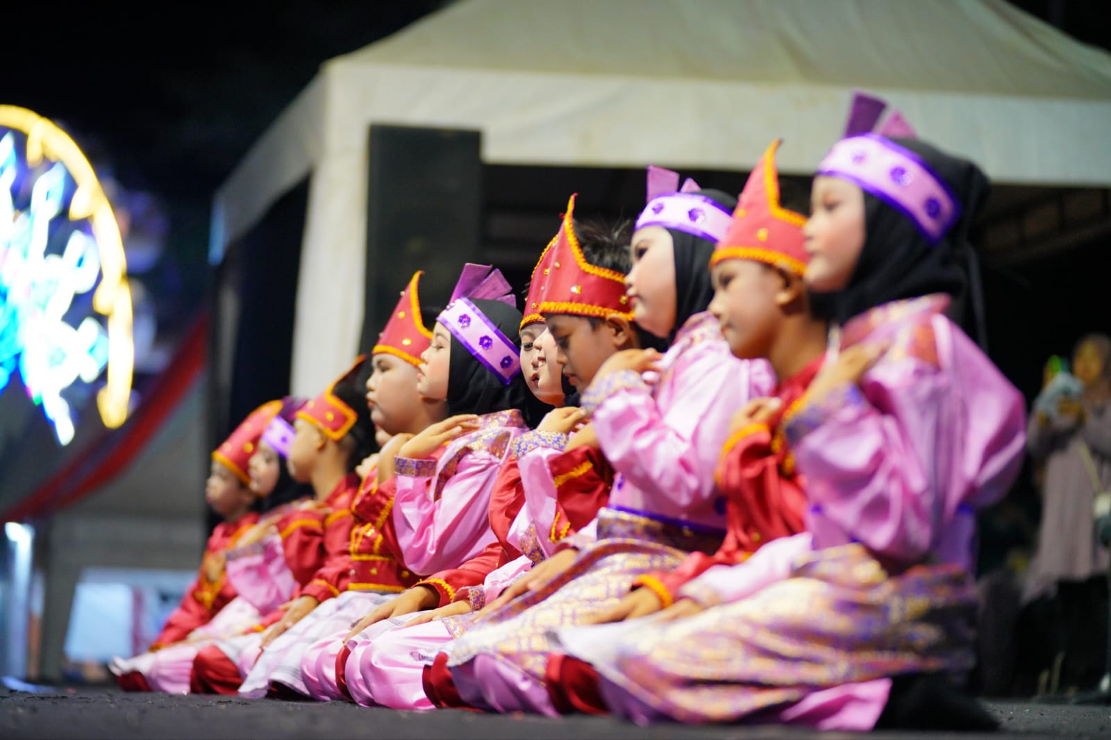 Arabian Night Semipro, Seni Islami dan Budaya Lokal Bersatu Di Stadion Bayuangga